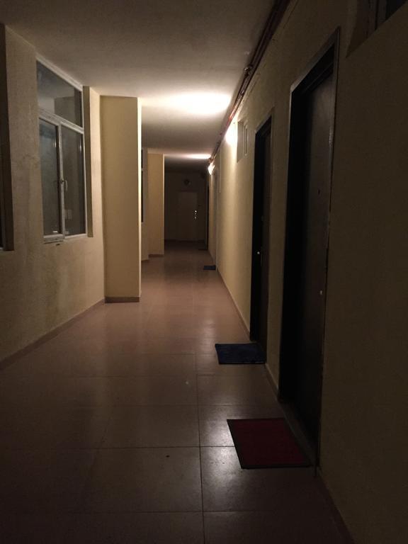 Apartment Vaja Fshavela N16 Batumi Exteriör bild